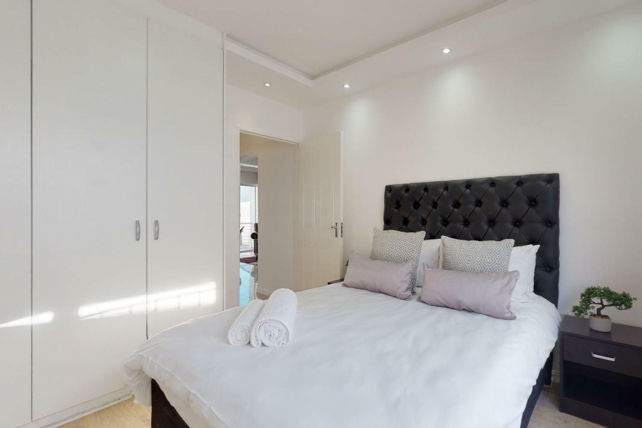 Apartment Knowles Big Bay Cape Town