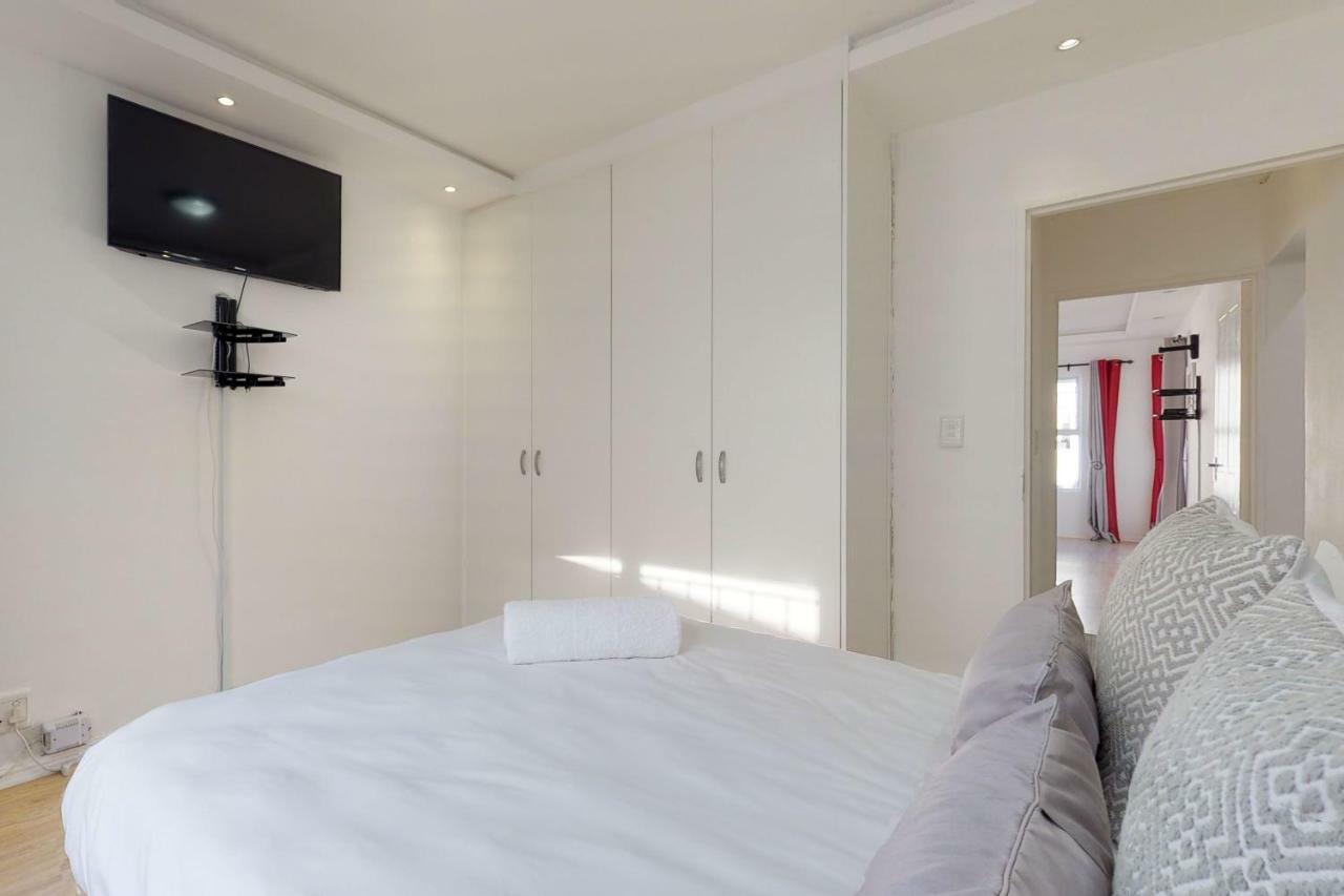 Apartment Knowles Big Bay Cape Town